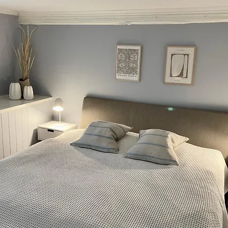 Apartmán One Bedroom Basement In The
