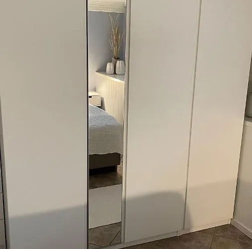 One Bedroom Basement In The * טרומסה